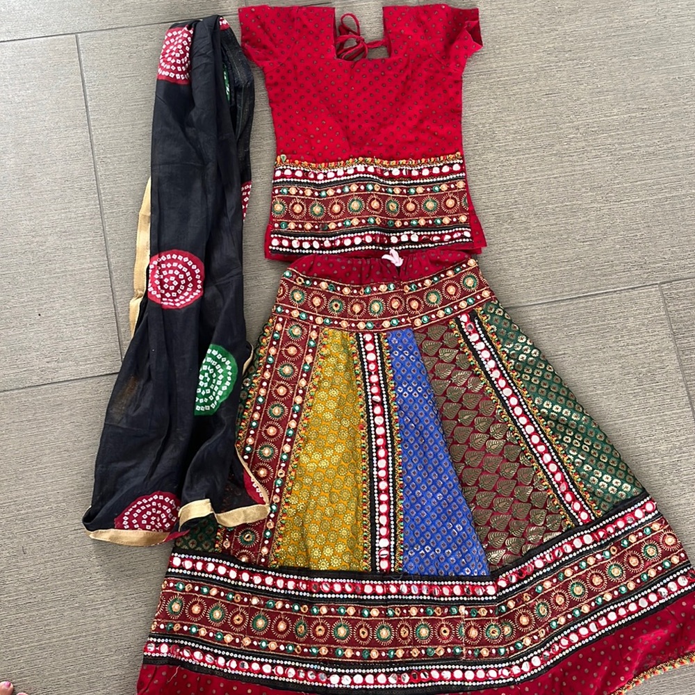 Gorgeous girls/child/ indian /Pakistani red Lengha/lehengha chili